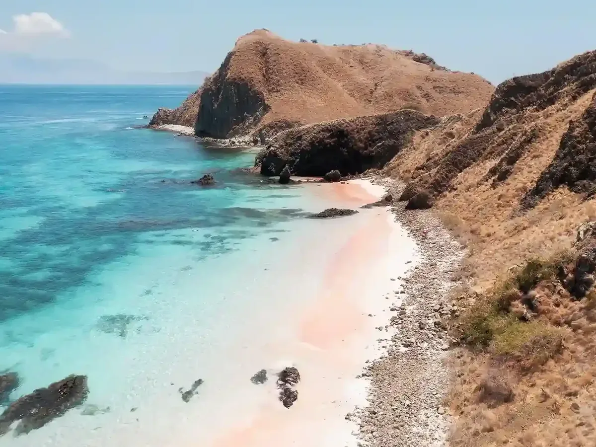 The pink sand shoreline of Pink Beach in Komodo National Park